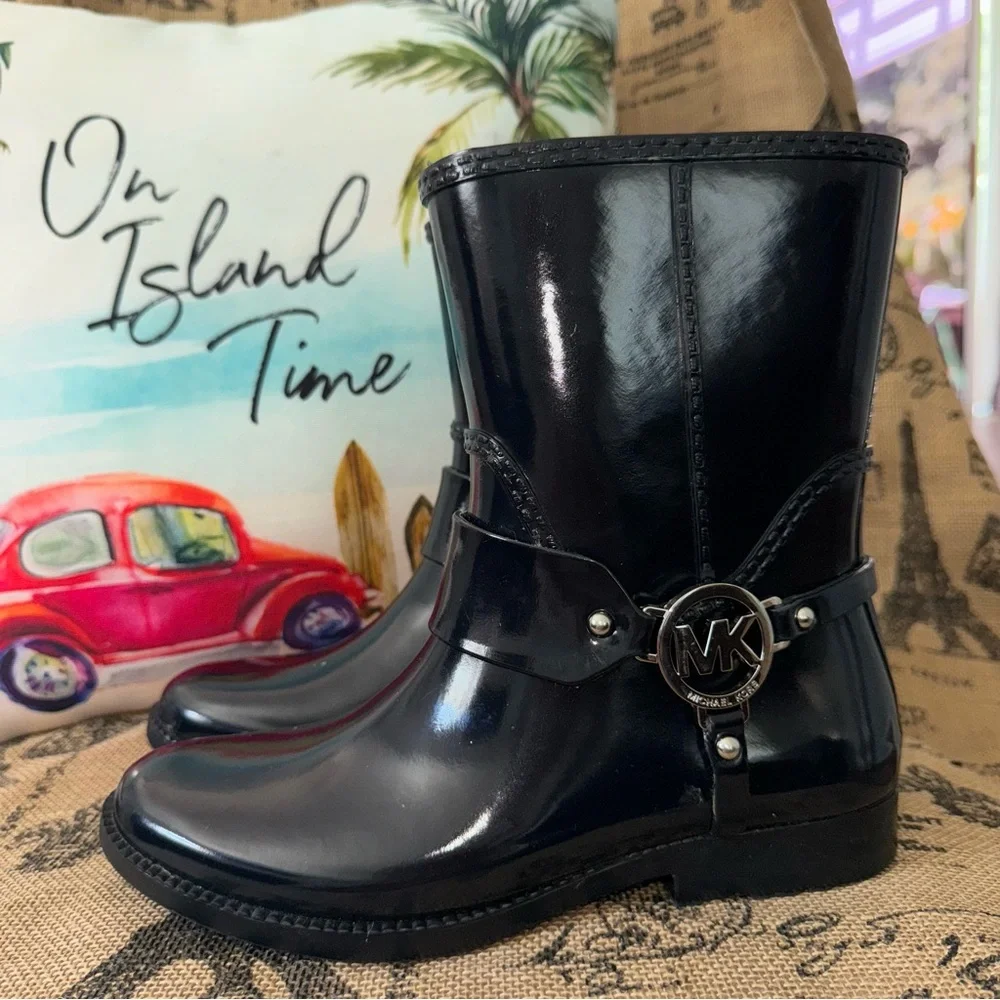 Michael Kors Fulton Harness Navy Blue Rain Bootie Ankle Boots Size 7 - Picture 2 of 9